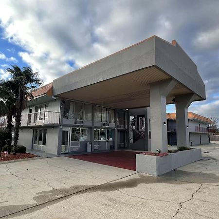 Western Motel By Oyo Хаттисберг Экстерьер фото